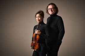 Soyoung Yoon y Marcin Sikorski