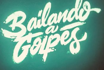 bailando a golpes